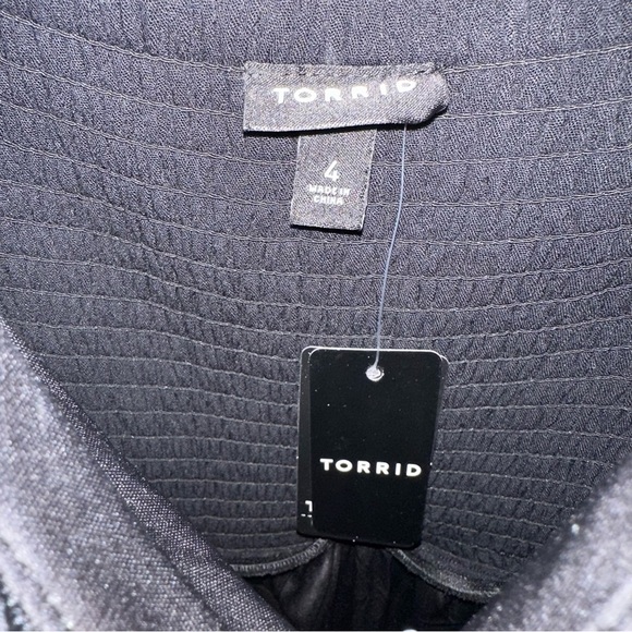 Torrid Midi Crinkle Gauze Lace Bodice Sleeveless Dress Deep Black Size 4 NWT - Picture 8 of 10